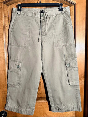 Gap Women’s Cargo Capri Pants Beige Size 14 Like New